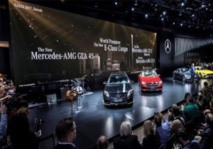 Mercedes Otomobil Fuarnda Yeni Modellerini Tantyor