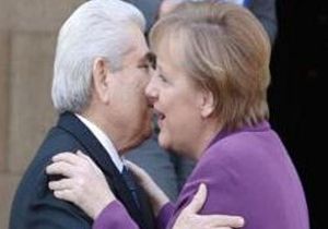 Merkel: Rumlar Anlamaya Hazrken, Trkler Karlk Vermiyor 