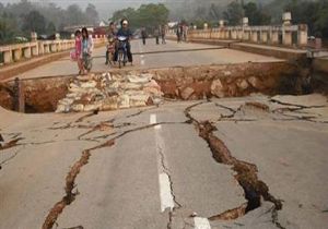 Myanmar 6,8 iddetinde depremle salland