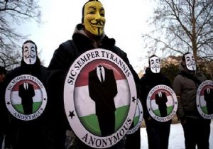 Anonymous un hedefi bu kez ngiltere