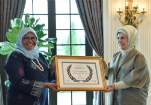 Emine Erdoğan a “Atık Alanında Akıllı Şehirler Küresel Şampiyonu” ödülü