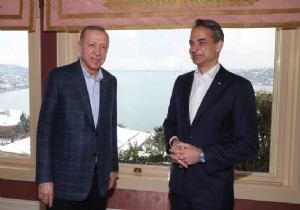 Erdoan ile  Yunanistan Babakan  Miotakis Arasnda Samimi Grme