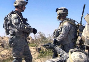 ABD, Suriye deki En Büyük Askeri Üssünü Kuruyor