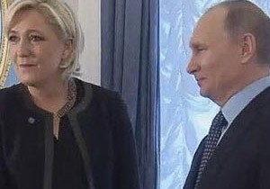 Le Pen, Putin ile bulutu