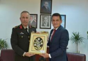 Tümgeneral Öztürk, KKTC Bakanı Oğuz’u ziyaret etti