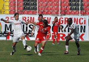 Antalyaspor, Manisa Deplasmanndan Eli Bo Dnyor