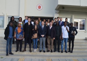 GAÜ lü Öğrencilerden Lefkoşa Türkiye Büyükelçiliğine Ziyaret