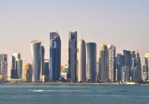 Arap lkeleri, Katar le likilerini Kesti