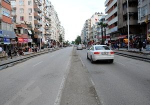 Gllk Caddesi, Asfalt in Trafie Kapatlyor
