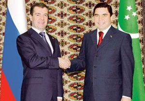 Medvedev, Trkmenistan  Ziyaret Edecek