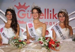 Miss Kuzey Kbrs 2011 Kraliesi Sevilay zanolu