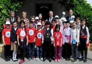 Cumhurbaşkanı Akıncı “19.Uluslararası 23 Nisan Çocuk Festivali” Ekibini Kabul Etti