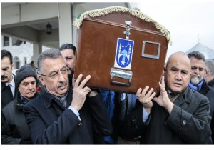 Büyükelçi Başçeri nin Babası Son Yolculuğuna Ankara da Uğurlandı