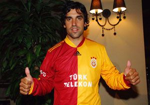 Galatasarayn Yeni Transferi Culio Kampa Katld