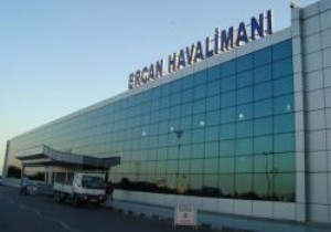 Ercan Havalimanı Çıkışların da 10 bin Euro Üstü Nakit e Para Beyanı