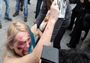 FEMEN yeleri Yabanclar ubeyi kartrd 