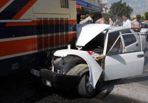 Manavgat ta Trafik Kazas: 4 Yaral