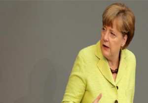 Merkel in Ofisi pheli Paket Sebebiyle Kapatld