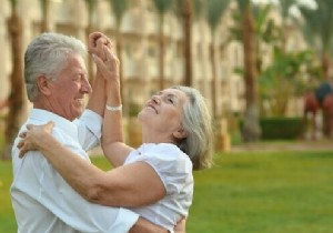 Yaşlılara Tavsiye: Hem Bedeniniz Hem Ruhunuz İçin Dans Edin