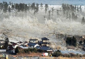 Endonezya da Deprem ve Tsunami Alarm