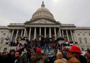 ABD Kongre Binasında Protestolar Şiddete Dönüştü