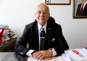 GAÜ eski rektörü Prof. Dr. Kutsal Öztürk, hayatını kaybetti.