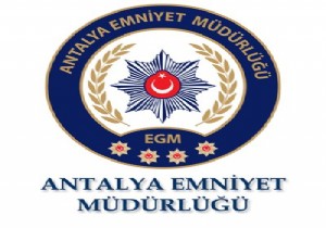 Cumhurbakan Erdoana hakaretlerde bulunan tepki eken kadn tutukland