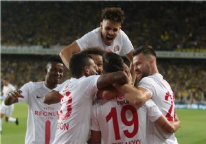 Antalyaspor Fenerbahe Deplasmanndan 3 Puanla Dnyor