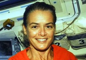 Astronot Julie Verdii Sz Tuttu