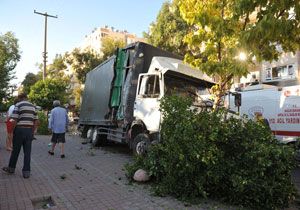 Antalya da Trafik Kazas: 1 Yaral