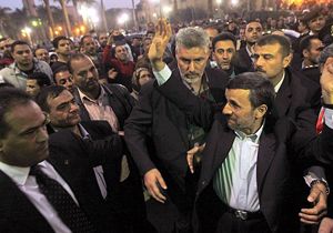 Ahmedinejad a Msr da Protesto