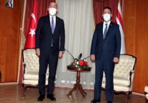 KKTC ye Gelen Mevlüt Çavuşoğlu Başbakan Sanerle Görüştü