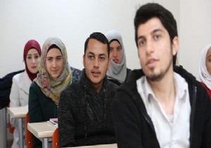 Türkiye deki Üniversitelerde 10 Bin Suriyeli Öğrenci Okuyor