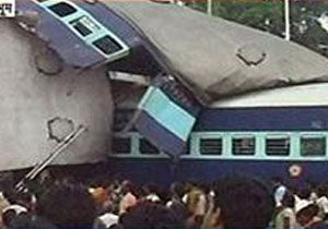 Hindistan da Tren Kazas: En az 50 l