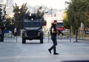İstanbul da Polis Merkezine Silahlı Saldırı