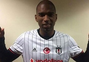 Ryan Babel in Alaca cret Akland