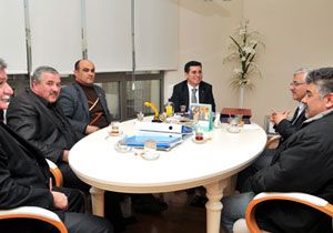 Oto Tamircilerinden Hizmet Teekkr