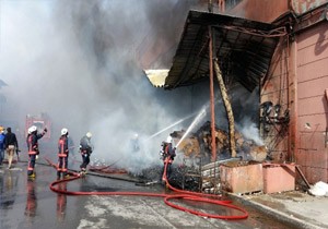 Sanayi Sitesinde Bisiklet Deposu Yand