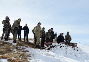 Tunceli Valisi Kaymak Askerleri Ziyaret Etti