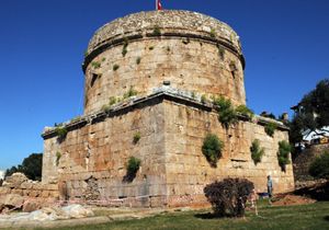 Antalya Bykehir Belediyesi Tarihe Ik Tutmaya Devam Ediyor