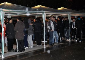 Bolu da Deprem Vatandalar Sokaa Dkt