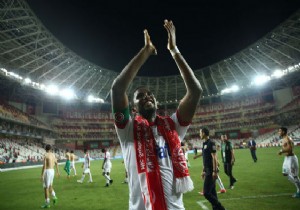 Antalyaspor dan Fla Eto o Aklamas!