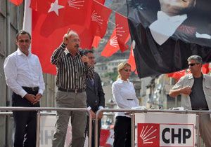 Kldarolu: Valiler ve Kaymakamlar Yeil Kartla Korkutuyorlar