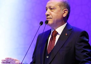 Cumhurbakan Erdoan Futbol Zirvesi nde konutu