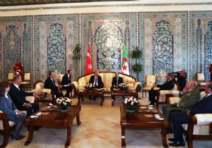 Cumhurbakan Erdoan, Cezayir Cumhurbakan Tebbun ile ortak basn toplants dzenledi