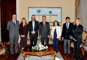 Yabanc yatrmclar Vali Ahmet Altparmak  ziyaret etti 