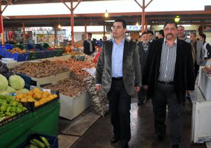 zgrlk Pazar Gzelletiriliyor