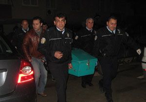 Polis Memuru Karsn Vurup ntihar Etti