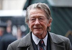 nl Oyuncu John Hurt Hayatn Kaybetti