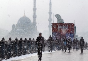 stanbul a Kar Geliyor